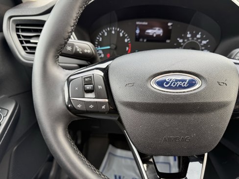 Certified 2022 Ford Escape SE w/ Cold Weather Package image 23