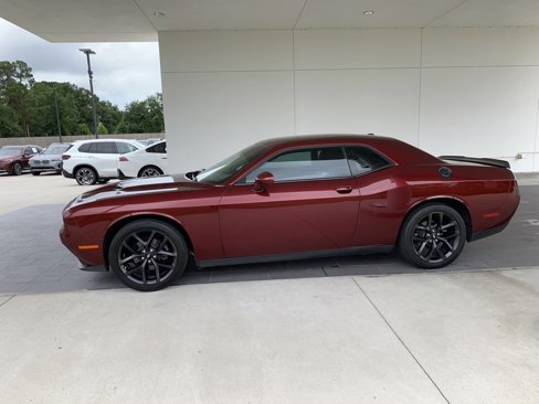 Used 2019 Dodge Challenger SXT w/ Blacktop Package image 11