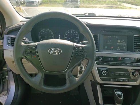 Used 2016 Hyundai Sonata SE image 24