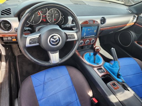 Used 2011 MAZDA MX-5 Miata Grand Touring w/ Premium Pkg image 9