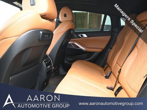 Used 2023 BMW X6 xDrive40i w/ Premium Package image 11