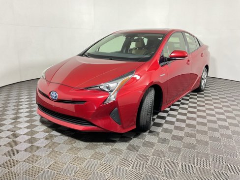Used 2017 Toyota Prius Two image 9