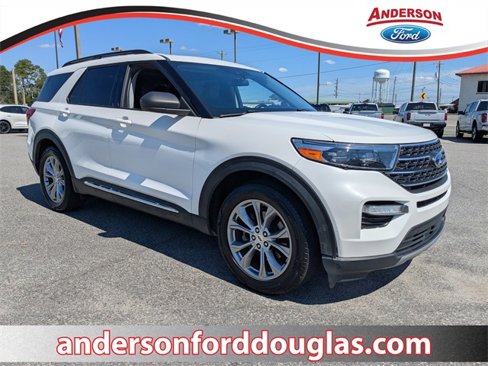 Used 2022 Ford Explorer XLT w/ Equipment Group 202A image 1