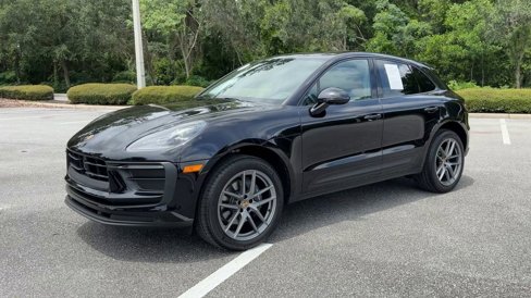 New 2025 Porsche Macan image 4