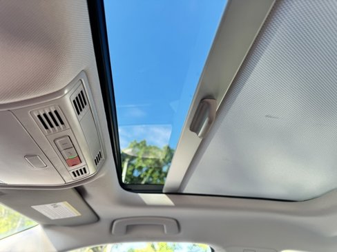 Certified 2021 Volkswagen Jetta SE w/ SE Cold Weather Package image 28
