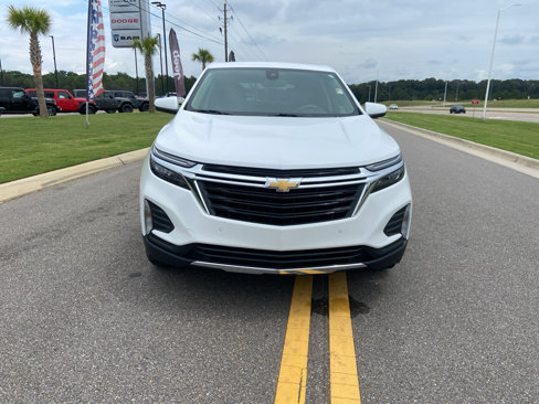 Used 2022 Chevrolet Equinox LT image 2