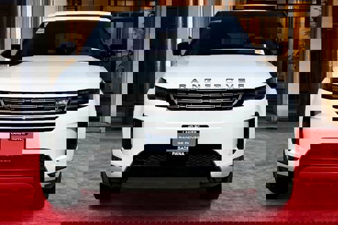 New 2026 Land Rover Range Rover Evoque S image 2