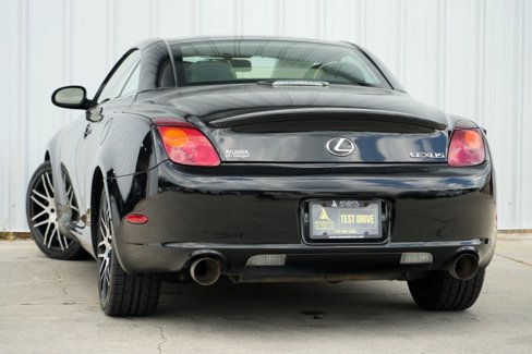 Used 2004 Lexus SC 430 Convertible image 4