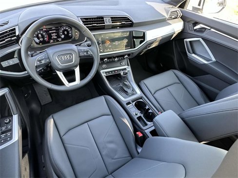 New 2025 Audi Q3 2.0T Premium image 6