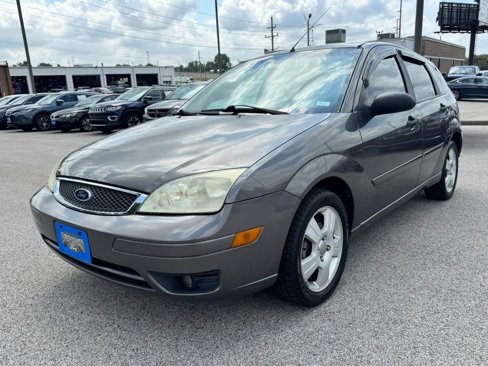 Used 2007 Ford Focus ZX5 Hatchback image 8