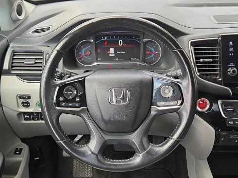 Used 2020 Honda Pilot Touring image 20