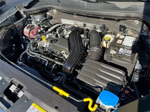 Certified 2022 Volkswagen Taos S image 18