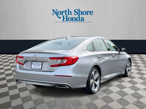 Certified 2018 Honda Accord Touring image 5