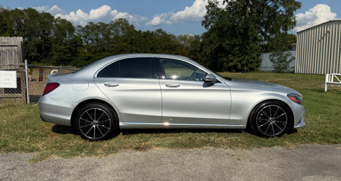 Used 2019 Mercedes-Benz C 300 Sedan image 8