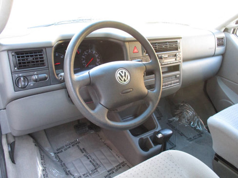 Used 2002 Volkswagen Eurovan GLS image 12