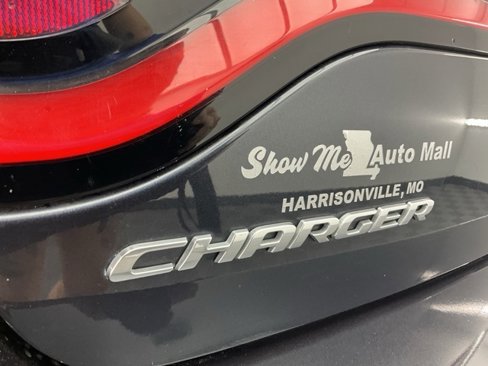 Used 2017 Dodge Charger SE image 24