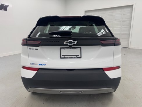 Used 2022 Chevrolet Bolt EUV LT w/ Driver Confidence Package image 6