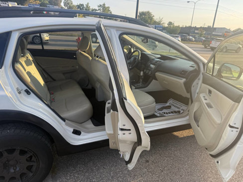 Used 2014 Subaru Crosstrek 2.0i Limited image 10