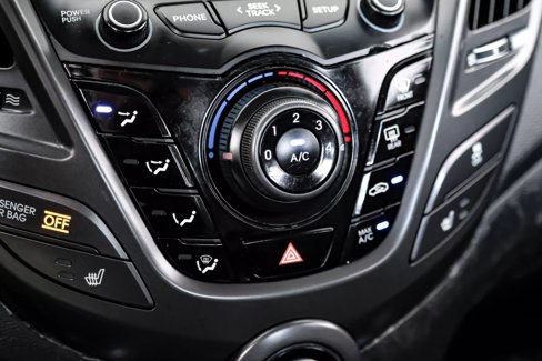 Used 2013 Hyundai Veloster Turbo image 22