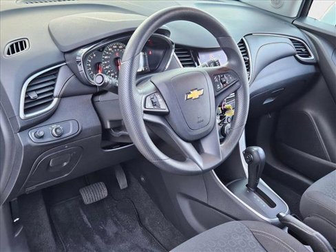 Used 2022 Chevrolet Trax LS w/ Tint and Cruise Package image 10