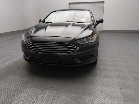 Used 2018 Ford Fusion S image 15