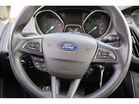 Used 2018 Ford Focus SE image 23