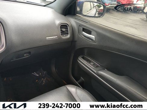 Used 2020 Dodge Charger SXT w/ Leather Interior Group image 14