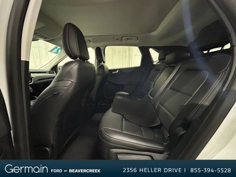 Used 2021 Ford Escape Titanium image 30