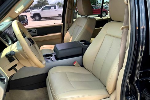 Used 2014 Ford Expedition XLT image 7