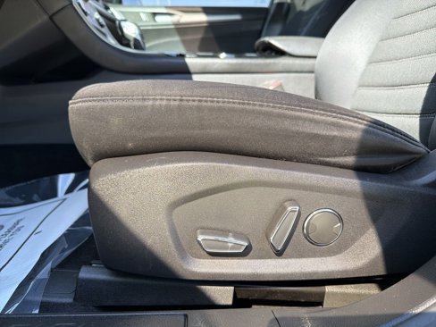 Used 2015 Ford Fusion SE image 13