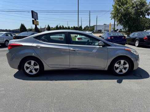 Used 2013 Hyundai Elantra GLS w/ Preferred Pkg image 4