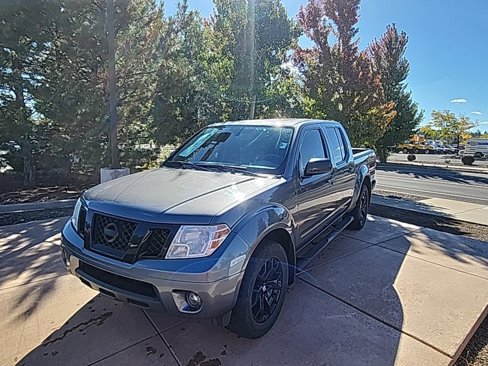 Used 2021 Nissan Frontier SV w/ Midnight Edition Floor Mats image 12