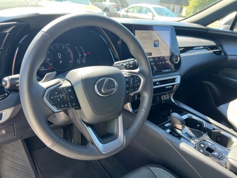 Used 2024 Lexus RX 350 FWD image 13