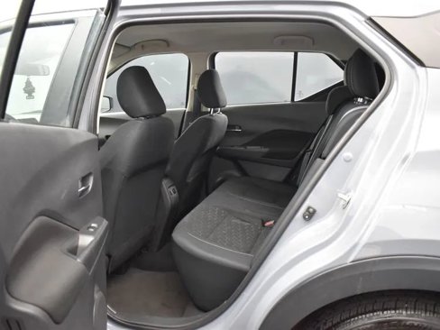 Used 2023 Nissan Kicks SV image 15