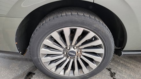 Used 2019 Lincoln Navigator Reserve image 12