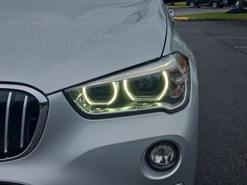 Used 2019 BMW X1 xDrive28i w/ Convenience Package image 9