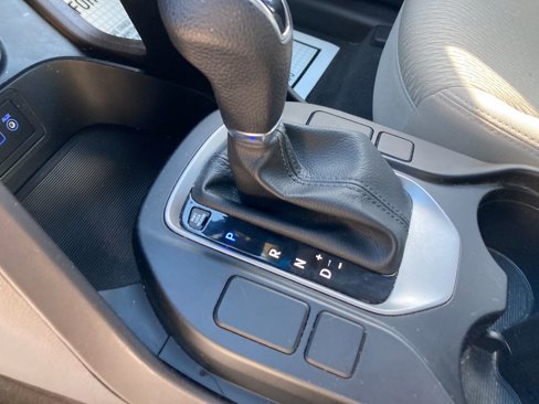 Used 2017 Hyundai Santa Fe Sport image 28