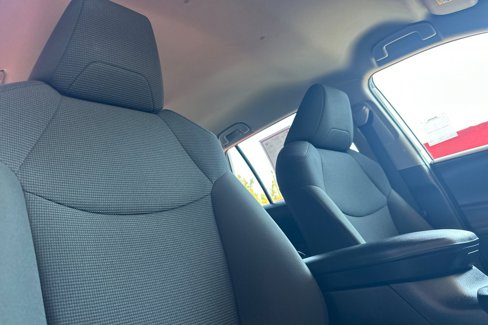 Certified 2022 Toyota RAV4 LE image 23