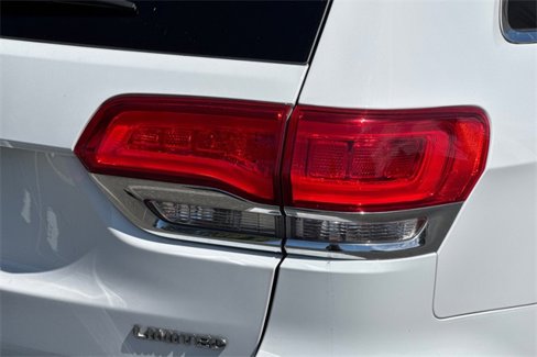 Used 2018 Jeep Grand Cherokee Limited image 48