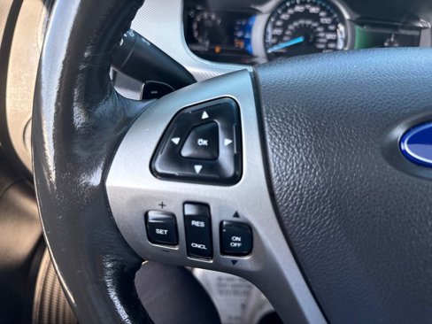 Used 2016 Ford Taurus SHO w/ Equipment Group 401A image 39