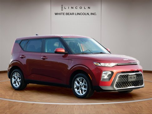 Used 2022 Kia Soul LX w/ Technology Package image 3