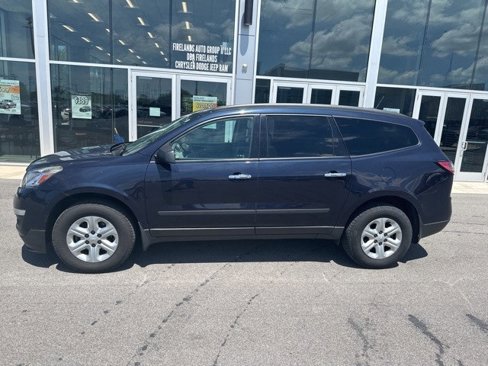 Used 2017 Chevrolet Traverse LS image 3