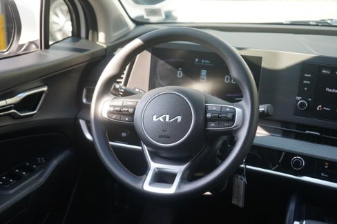 Used 2024 Kia Sportage LX image 40