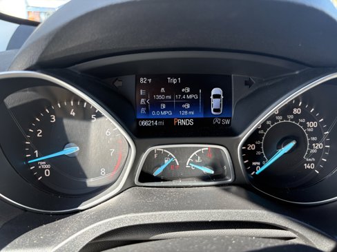 Used 2018 Ford Escape SEL image 11