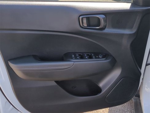 Certified 2024 Hyundai Venue Limited image 10