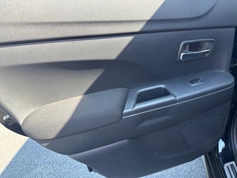 Used 2017 Mitsubishi Outlander Sport SE image 14