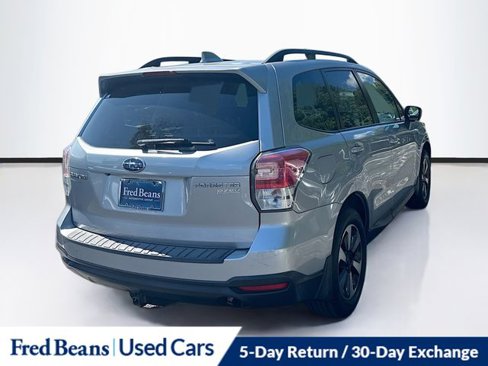 Used 2017 Subaru Forester 2.5i Premium image 8