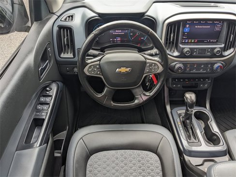 Used 2022 Chevrolet Colorado Z71 w/ Z71 Midnight Edition image 16