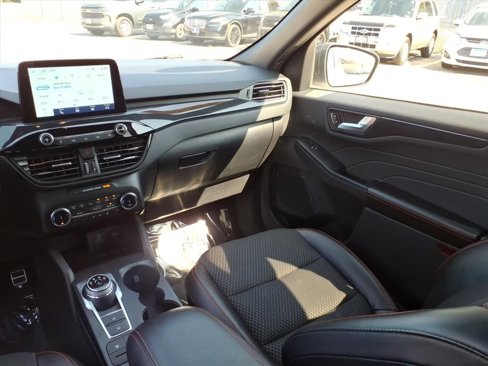 Used 2023 Ford Escape ST-Line image 18