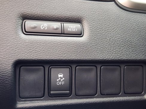 Used 2017 Nissan Murano S image 27
